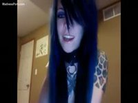 Nineteen year old skinny webcam amateur in leather talking dirty
